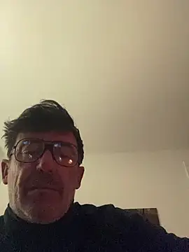 Snapshot of maxximere chatting on March 2026 10:55:01 PM maxximere online show from March 2026 10:55:01 PM