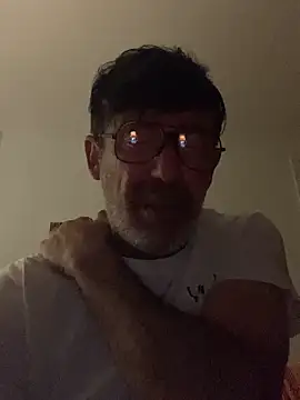 Snapshot of maxximere chatting on April 2026 12:49:02 AM maxximere online show from April 2026 12:49:02 AM