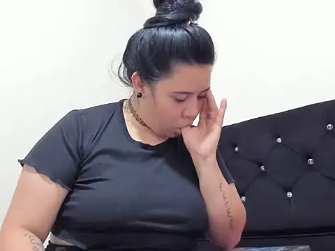 emely garcia online show from March 2025 04:23:01 PM