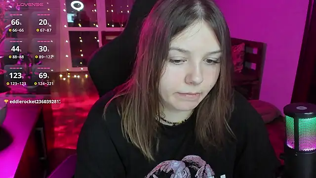 Snapshot of XNirvanaX chatting on January 2026 04:59:02 AM XNirvanaX online show from January 2026 04:59:02 AM