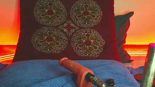 Snapshot of Raquel789 chatting on April 2026 04:12:02 PM Raquel789 online show from April 2026 04:12:02 PM