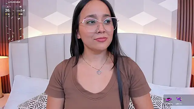 Snapshot of Sammy_Fit_ chatting on March 2025 03:56:01 PM Sammy Fit online show from March 2025 03:56:01 PM