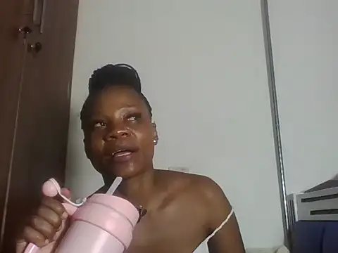 Sweetbaby004 online show from February 2026 12:42:02 PM