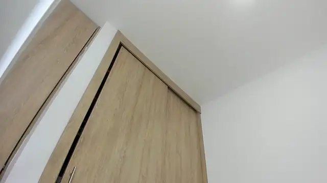 Snapshot of candyhotsquirt_xx chatting on October 2025 11:03:02 PM candyhotsquirt xx online show from October 2025 11:03:02 PM