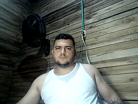 Snapshot of Arcangel_05 chatting on April 2026 03:10:02 AM Arcangel 05 online show from April 2026 03:10:02 AM