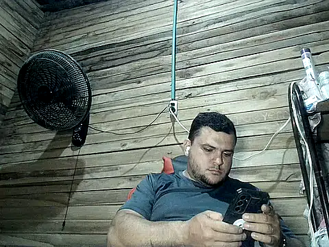 Snapshot of Arcangel_05 chatting on June 2026 03:38:02 AM Arcangel 05 online show from June 2026 03:38:02 AM