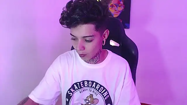 Snapshot of saad_man chatting on January 2025 11:27:02 PM saad man online show from January 2025 11:27:02 PM