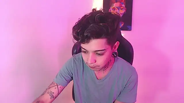 Snapshot of saad_man chatting on January 2025 11:56:01 PM saad man online show from January 2025 11:56:01 PM