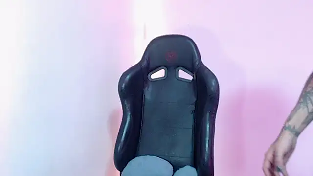 Snapshot of saad_man chatting on January 2025 08:04:01 PM saad man online show from January 2025 08:04:01 PM