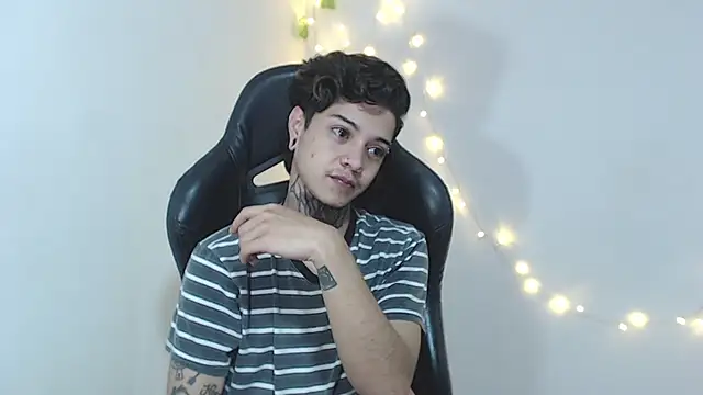 Snapshot of saad_man chatting on January 2025 07:06:01 AM saad man online show from January 2025 07:06:01 AM