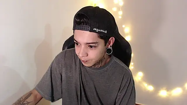 Snapshot of saad_man chatting on January 2025 05:09:01 AM saad man online show from January 2025 05:09:01 AM