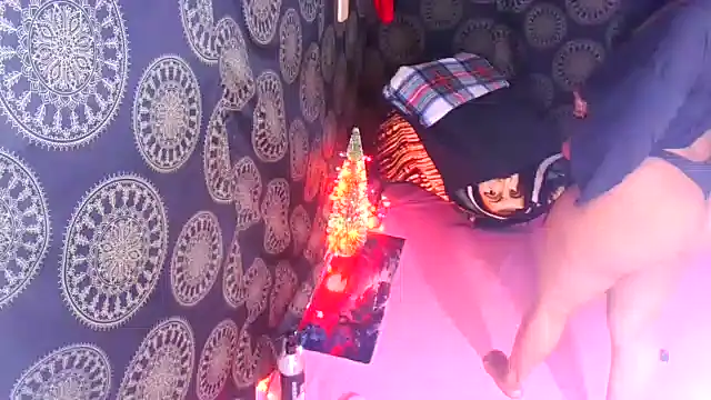 LunaRai online show from December 2025 04:39:02 AM