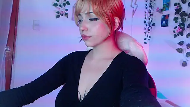 Snapshot of MaryJannes chatting on December 2024 12:33:01 PM MaryJannes online show from December 2024 12:33:01 PM