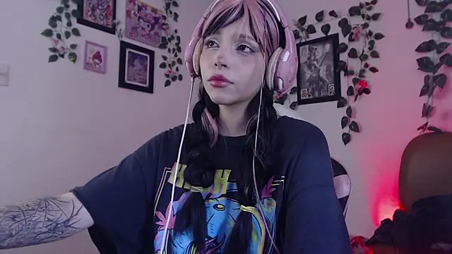 Snapshot of MaryJannes chatting on January 2025 05:39:02 PM MaryJannes online show from January 2025 05:39:02 PM