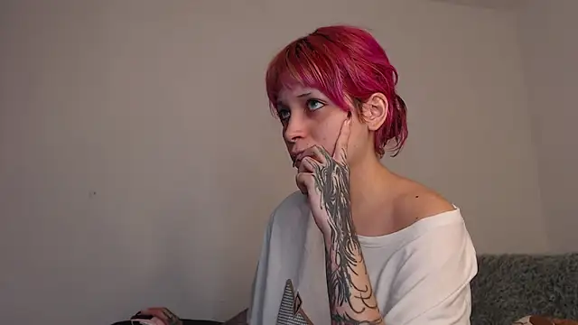 Snapshot of MaryJannes chatting on October 2025 07:17:02 AM MaryJannes online show from October 2025 07:17:02 AM