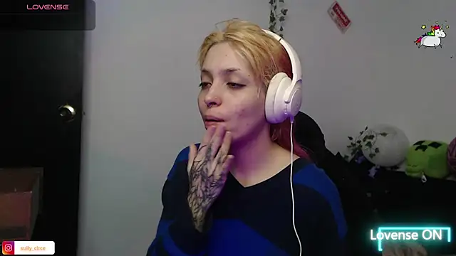 Snapshot of MaryJannes chatting on December 2025 03:18:02 PM MaryJannes online show from December 2025 03:18:02 PM