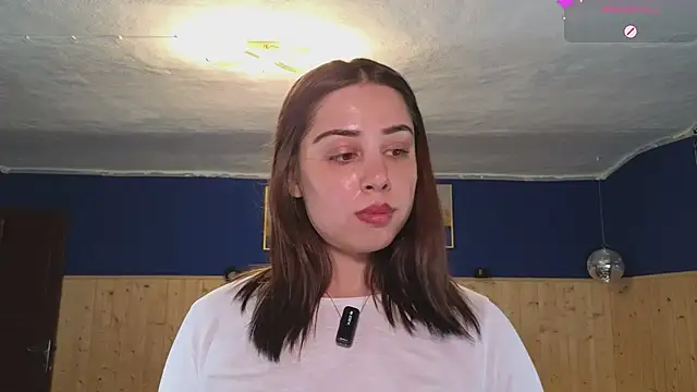 Snapshot of VanessaDoyle chatting on February 2025 08:51:02 PM VanessaDoyle online show from February 2025 08:51:02 PM