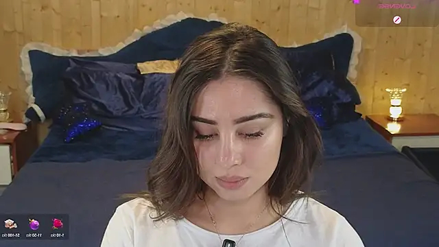 Snapshot of VanessaDoyle chatting on February 2025 02:39:01 AM VanessaDoyle online show from February 2025 02:39:01 AM
