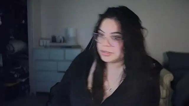 Snapshot of drizzypeach602 chatting on December 2024 03:22:02 AM drizzypeach602 online show from December 2024 03:22:02 AM