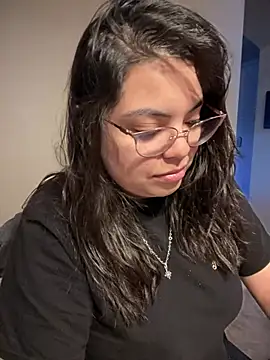 Snapshot of drizzypeach602 chatting on January 2025 12:27:01 AM drizzypeach602 online show from January 2025 12:27:01 AM