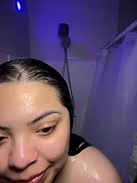 Snapshot of drizzypeach602 chatting on March 2025 06:12:02 PM drizzypeach602 online show from March 2025 06:12:02 PM