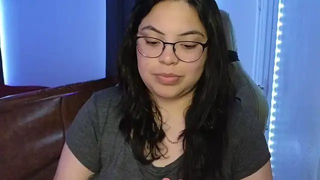 Snapshot of drizzypeach602 chatting on October 2025 05:16:02 AM drizzypeach602 online show from October 2025 05:16:02 AM