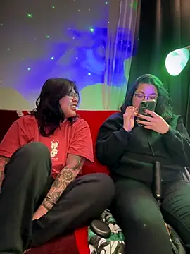 Snapshot of drizzypeach602 chatting on October 2025 02:09:01 AM drizzypeach602 online show from October 2025 02:09:01 AM