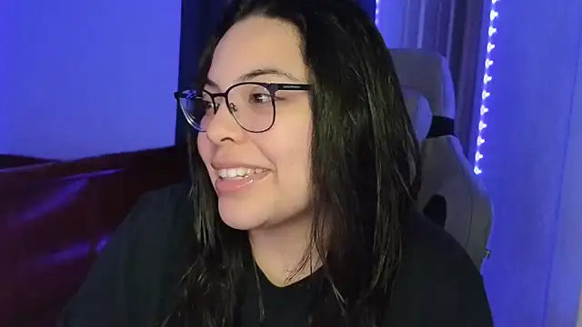 Snapshot of drizzypeach602 chatting on October 2025 04:23:02 AM drizzypeach602 online show from October 2025 04:23:02 AM