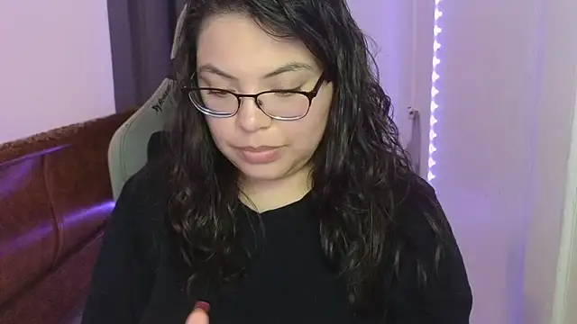 Snapshot of drizzypeach602 chatting on October 2025 01:30:02 AM drizzypeach602 online show from October 2025 01:30:02 AM