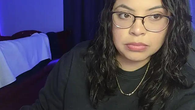 Snapshot of drizzypeach602 chatting on October 2025 01:27:02 AM drizzypeach602 online show from October 2025 01:27:02 AM