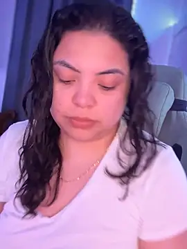 Snapshot of drizzypeach602 chatting on November 2025 02:25:01 AM drizzypeach602 online show from November 2025 02:25:01 AM