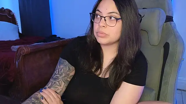 Snapshot of drizzypeach602 chatting on December 2025 03:00:01 AM drizzypeach602 online show from December 2025 03:00:01 AM