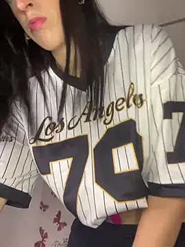 Snapshot of Amira_Milker chatting on December 2024 03:37:01 PM Amira Milker online show from December 2024 03:37:01 PM