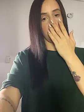 Snapshot of Amira_Milker chatting on January 2025 02:58:02 AM Amira Milker online show from January 2025 02:58:02 AM