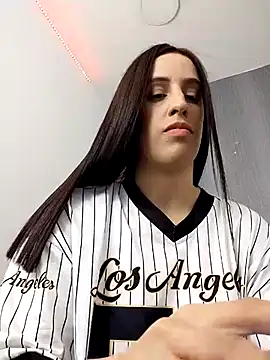 Snapshot of Amira_Milker chatting on February 2025 01:30:01 PM Amira Milker online show from February 2025 01:30:01 PM