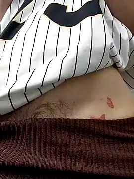 Snapshot of Amira_Milker chatting on February 2025 07:19:02 PM Amira Milker online show from February 2025 07:19:02 PM