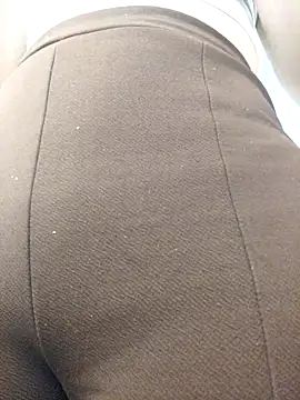 Snapshot of Amira_Milker chatting on March 2025 01:30:02 PM Amira Milker online show from March 2025 01:30:02 PM