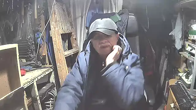 nonnomaturobisex online show from February 2025 03:43:02 PM