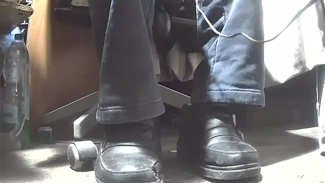 nonnomaturobisex online show from February 2025 05:58:02 PM