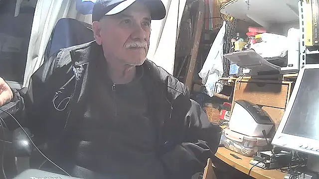 nonnomaturobisex online show from March 2025 05:18:02 PM