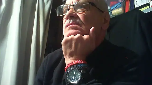 nonnomaturobisex online show from October 2025 08:15:02 AM