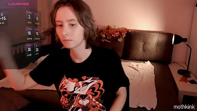 Snapshot of mothkink chatting on October 2025 05:58:02 PM mothkink online show from October 2025 05:58:02 PM