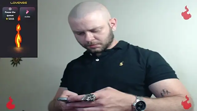 Snapshot of TONY_WHITE_7 chatting on April 2026 12:59:02 AM TONY WHITE 7 online show from April 2026 12:59:02 AM