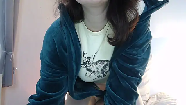 ocean eyess  online show from February 2026 01:04:02 PM