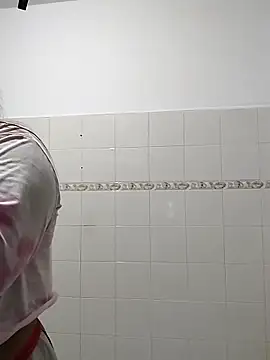 Snapshot of Van3orgasm4me chatting on March 2025 04:30:01 PM Van3orgasm4me online show from March 2025 04:30:01 PM