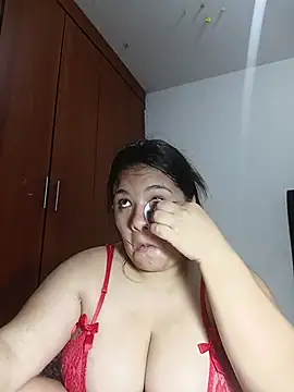 Snapshot of Van3orgasm4me chatting on October 2025 08:20:01 PM Van3orgasm4me online show from October 2025 08:20:01 PM