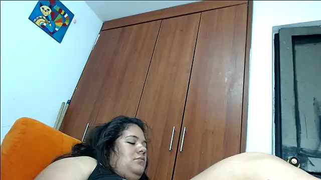 Snapshot of Van3orgasm4me chatting on April 2026 12:21:01 PM Van3orgasm4me online show from April 2026 12:21:01 PM