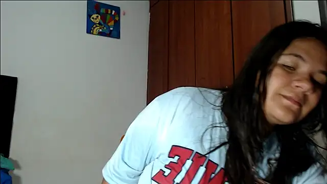 Snapshot of Van3orgasm4me chatting on April 2026 07:42:02 AM Van3orgasm4me online show from April 2026 07:42:02 AM