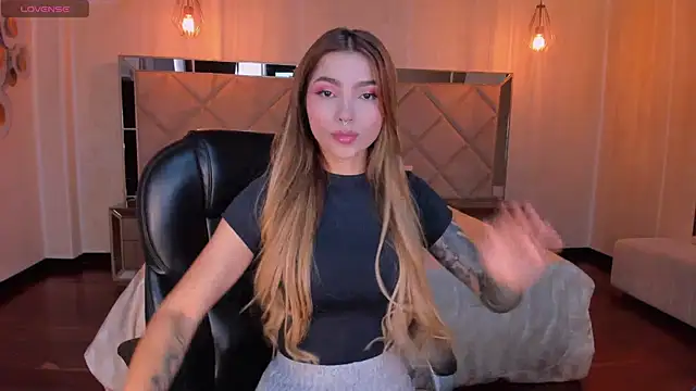 Snapshot of LexieWayne chatting on December 2024 07:38:02 PM LexieWayne online show from December 2024 07:38:02 PM