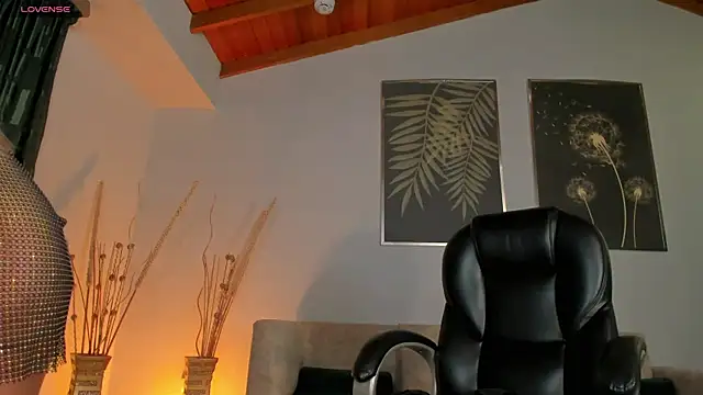 Snapshot of LexieWayne chatting on January 2025 12:38:02 PM LexieWayne online show from January 2025 12:38:02 PM